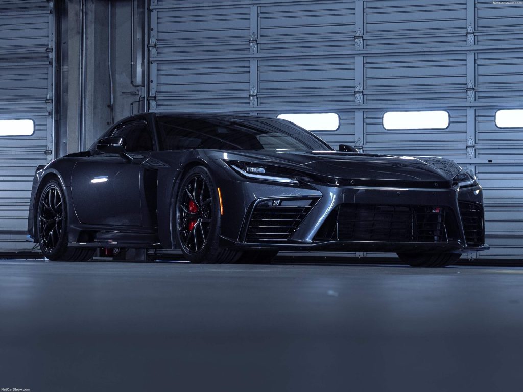 Vista frontal del superdeportivo Toyota GR GT en color gris oscuro. Una novedad para importación en Andorra mediante Importwagen.